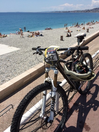 Cette fois c'est fait, la plage est bien là, et le fameux sticker "finisher" bien en place sur la plaque de cadre.