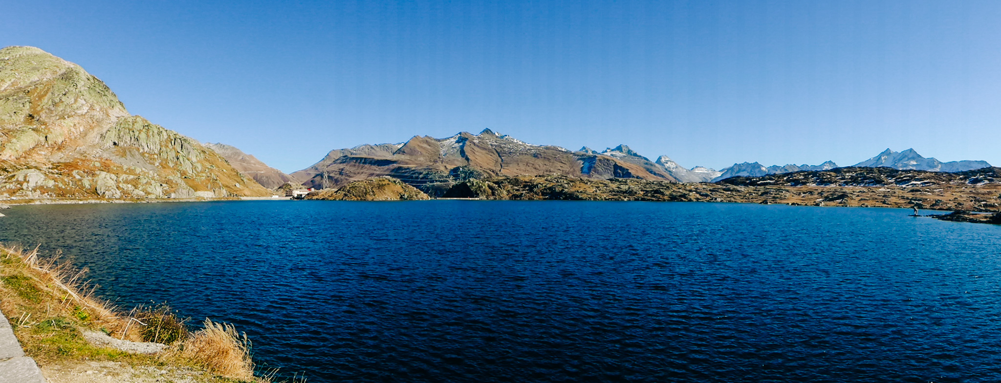 Le lac au col du Grimsel.